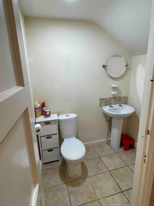 The Old Hay Barn - Games Room, Gym, Sleeps 8 Godmanchester المظهر الخارجي الصورة